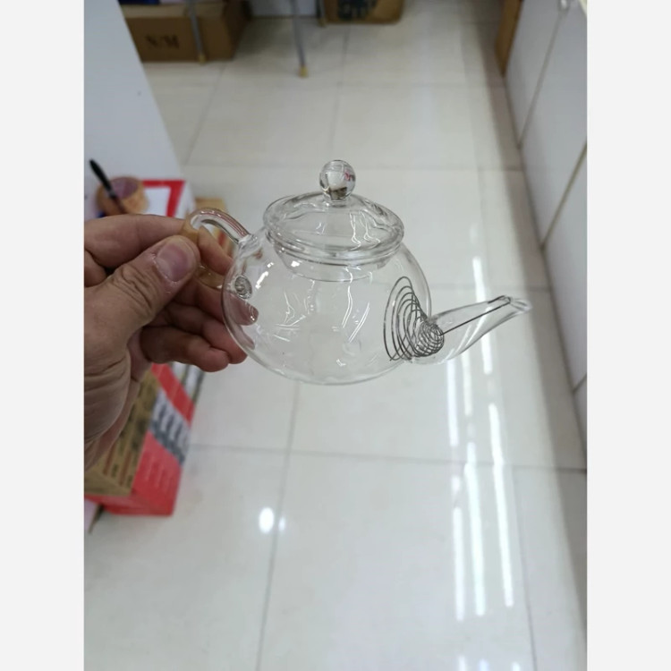 قوری زعفران پیرکس وارداتی .... کد 129